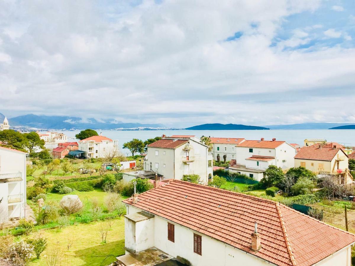 Ruza * Kastela