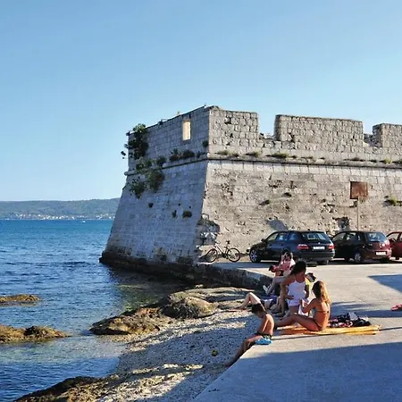 Apartments Ruza Kastela Exterior photo