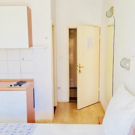 Apartments Ruza Kastela Exterior photo